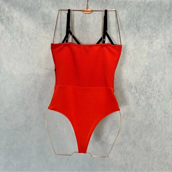 Vibrant Orange & black body suit top w/ geomagnetic black line detail - Picture 5 of 10